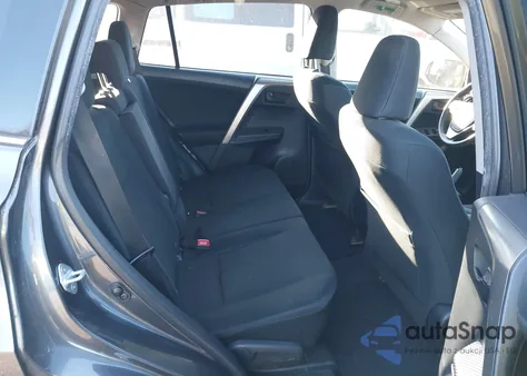 2015 Toyota Rav4 Le z USA, uszkodzony, nr VIN JTMBFREVXFJ026298